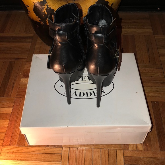 Matte all Black Heels🖤 - Picture 4 of 6